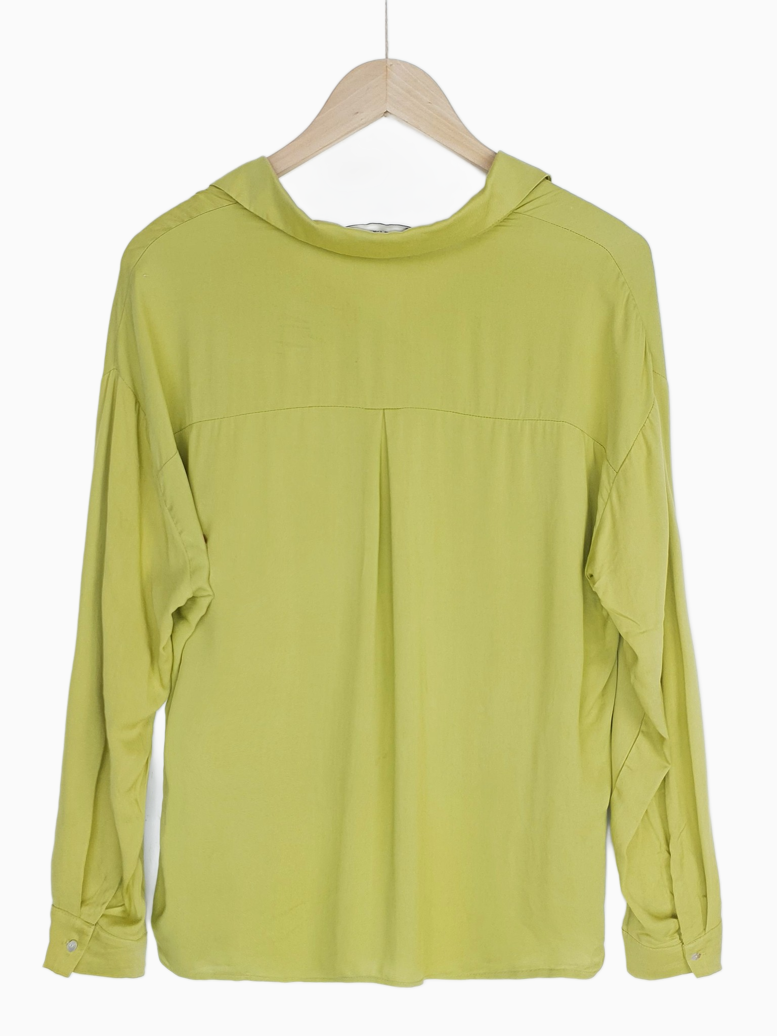 GANNA | Woman's Fluid Shirt | Green