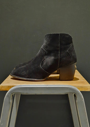 Preworn | Preloved - 'HUDSON' Rock Chic Chelsea  Boot - Size 6.5 UK