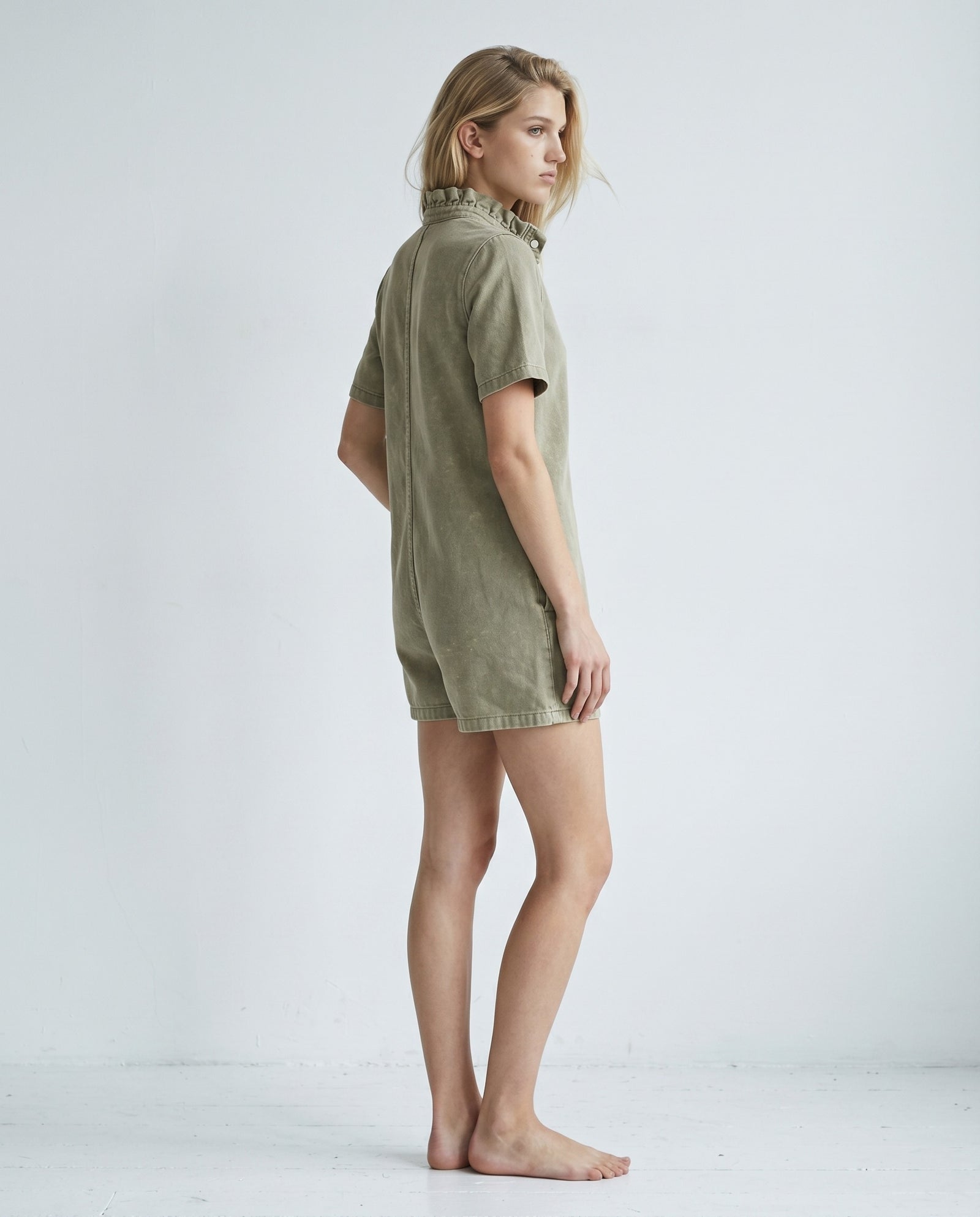 IRIT | Ruffle Short Overalls | Washed Khaki