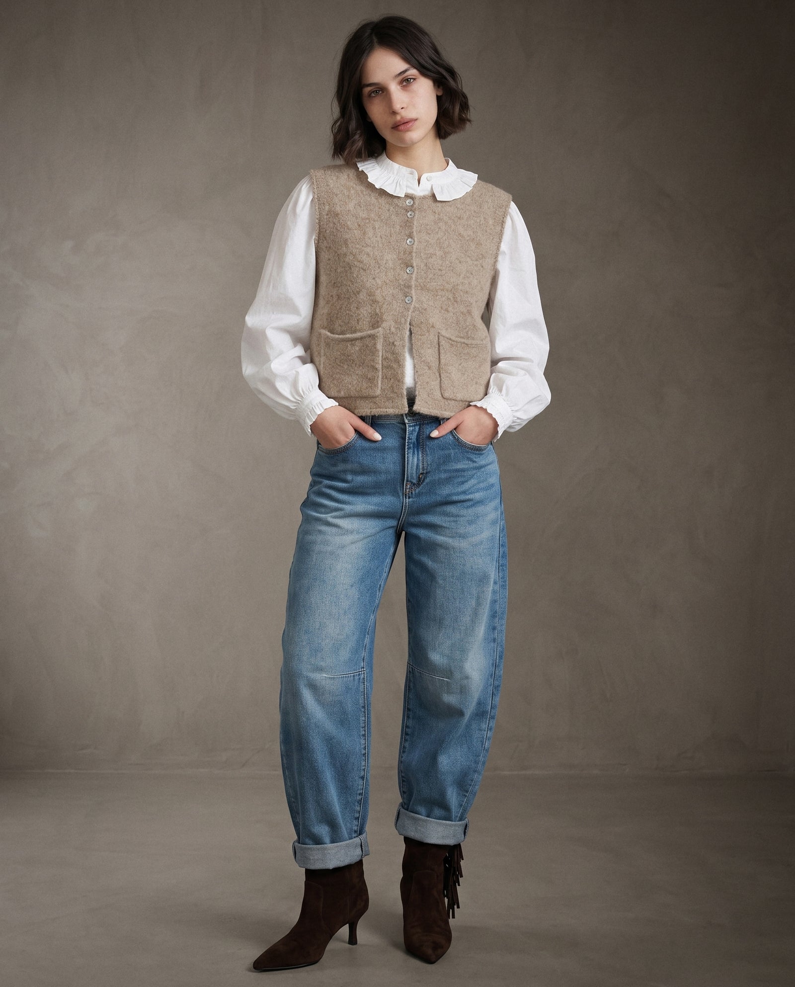 LALLY | Crop Sleeveless Cardigan | Oatmeal Beige