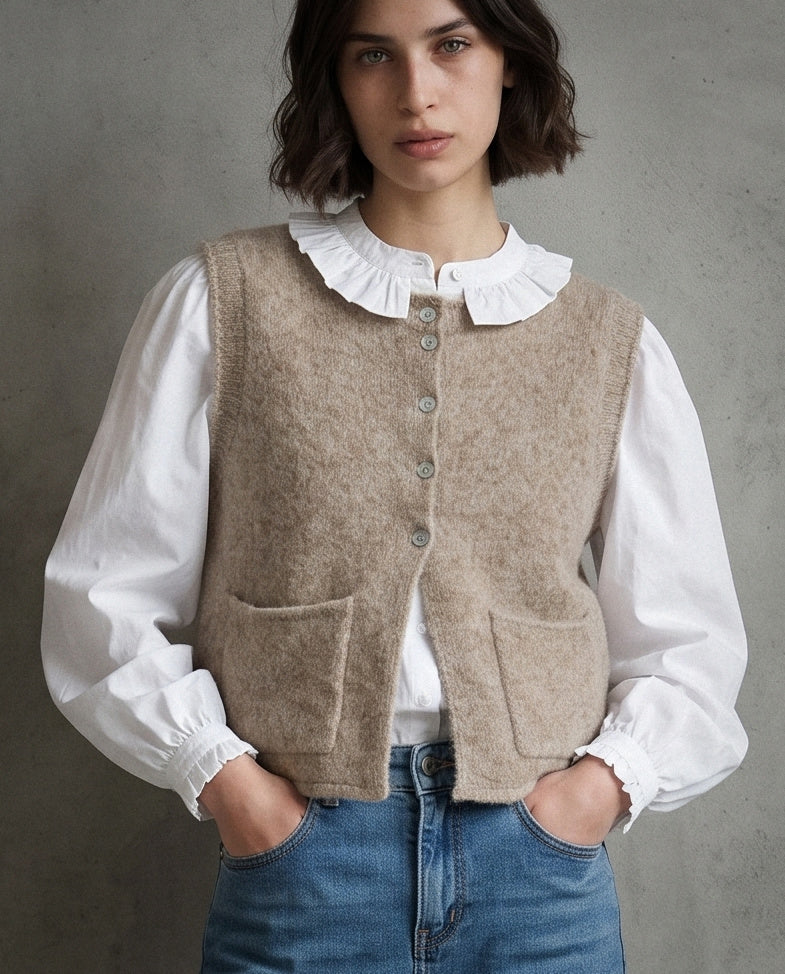 LALLY | Crop Sleeveless Cardigan | Oatmeal Beige