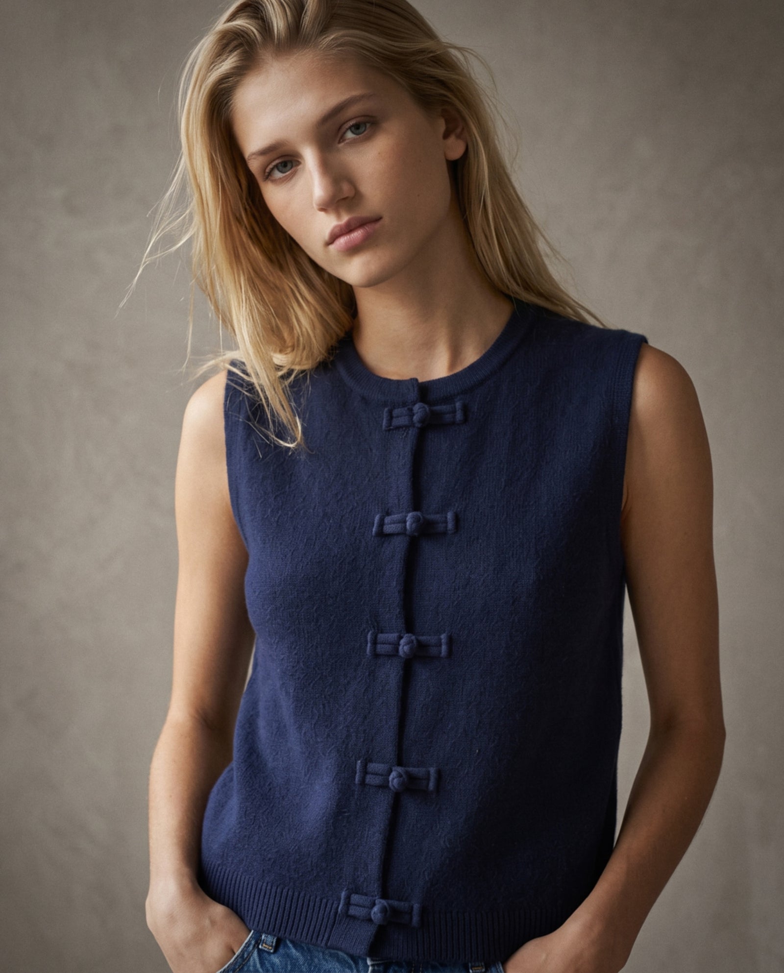 LUZI | Knot Sleeveless Knit Top | Navy