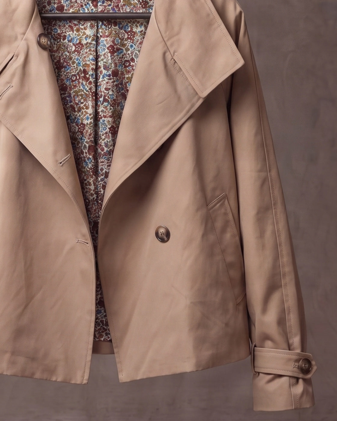 SOPHIA | Short Funnel Neck Mack | Tan