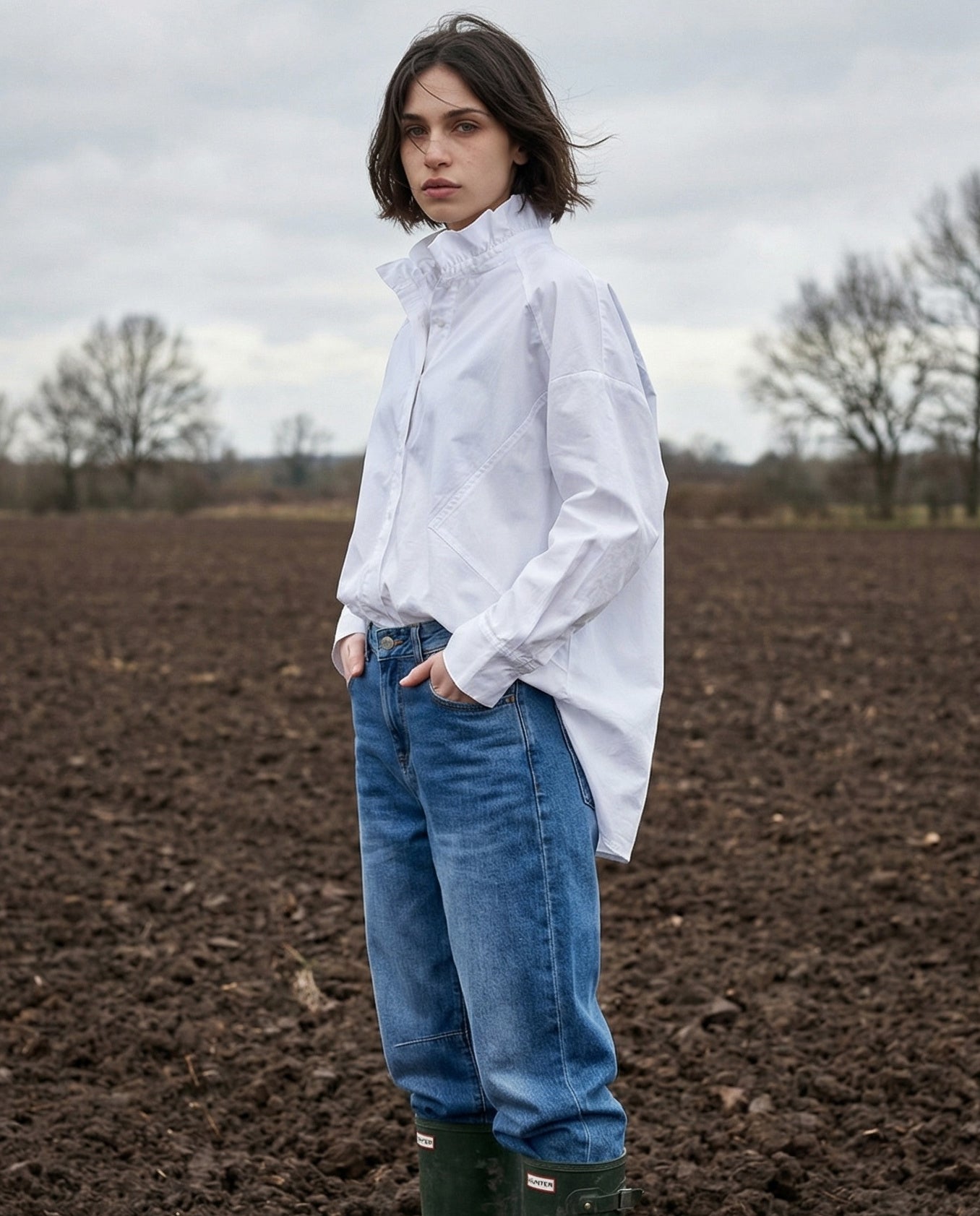 AMALIA | Ruffle Collar Studio Shirt | White