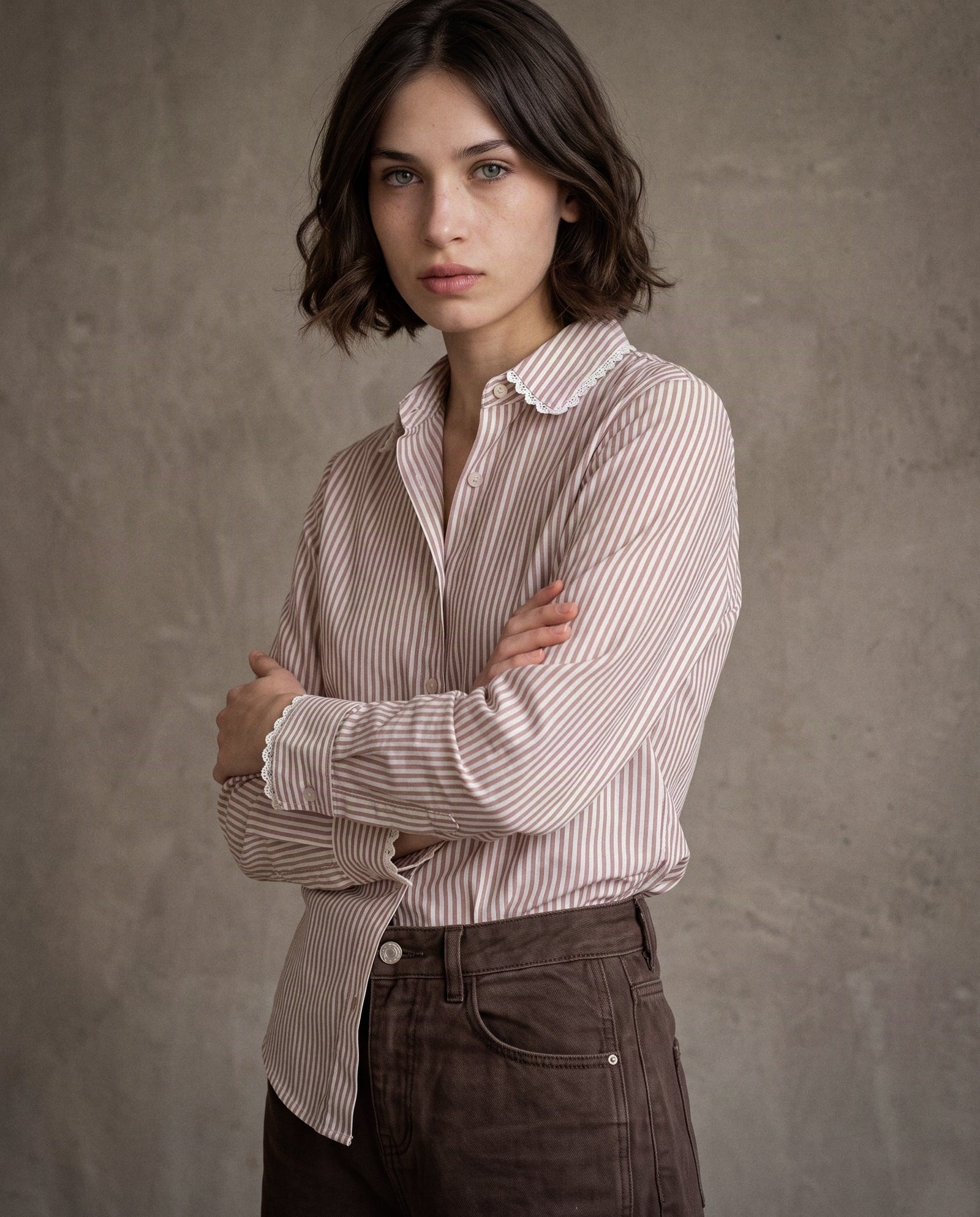 REMI | Lace Trimmed Shirt | Burgundy