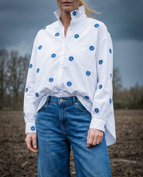LIRAZ | Ruffle Collar Shirt with Blue Daisies | White