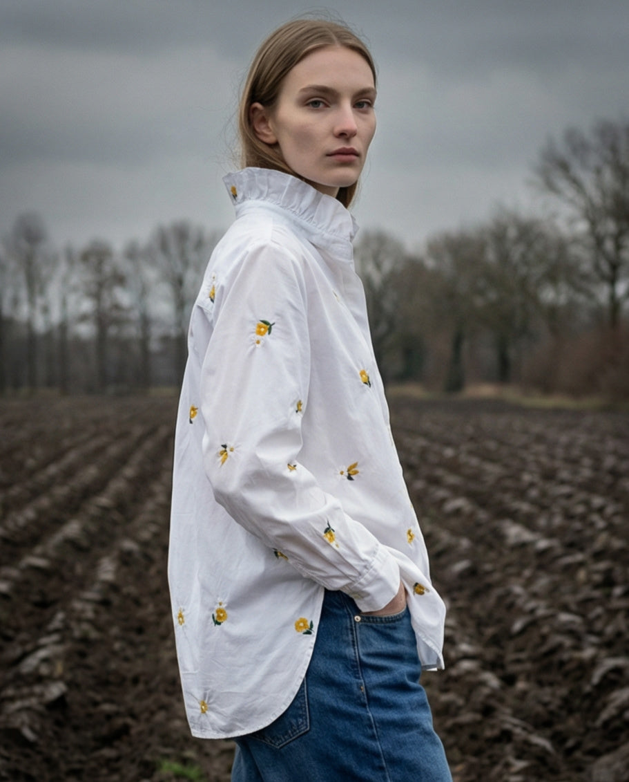 ELIRAZ | Ruffle Collar Shirt with Yellow Flowers | White
