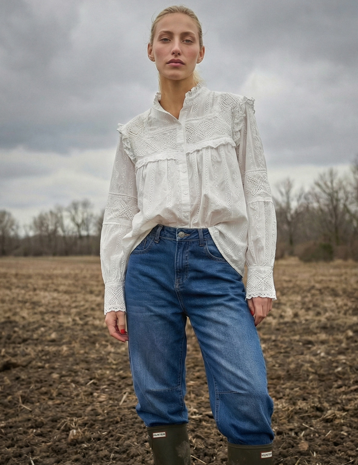 GISSE | Ruffle & Embroidery Shirt | White