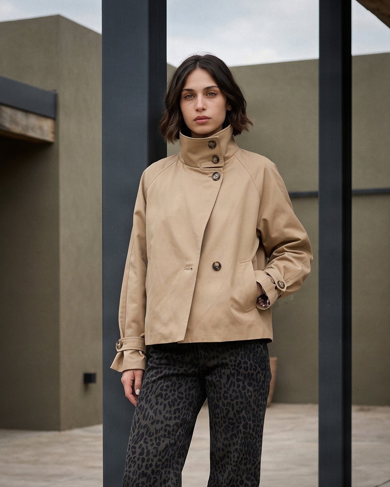 SOPHIA | Short Funnel Neck Mack | Tan