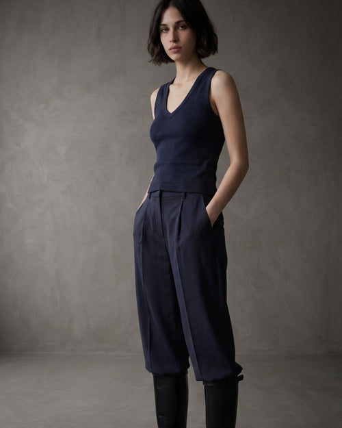 TORI | Cropped Pleated Trousers | Navy