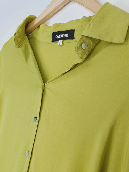 GANNA | Woman's Fluid Shirt | Green