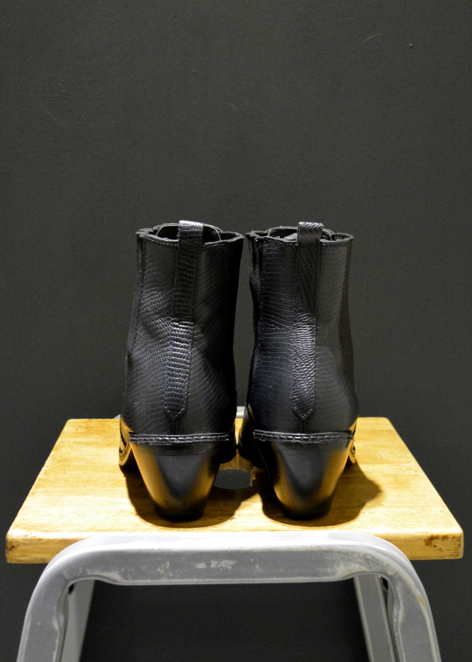 Preworn Preloved 'HUDSON' Rock Chic Chelsea Boot Size UK