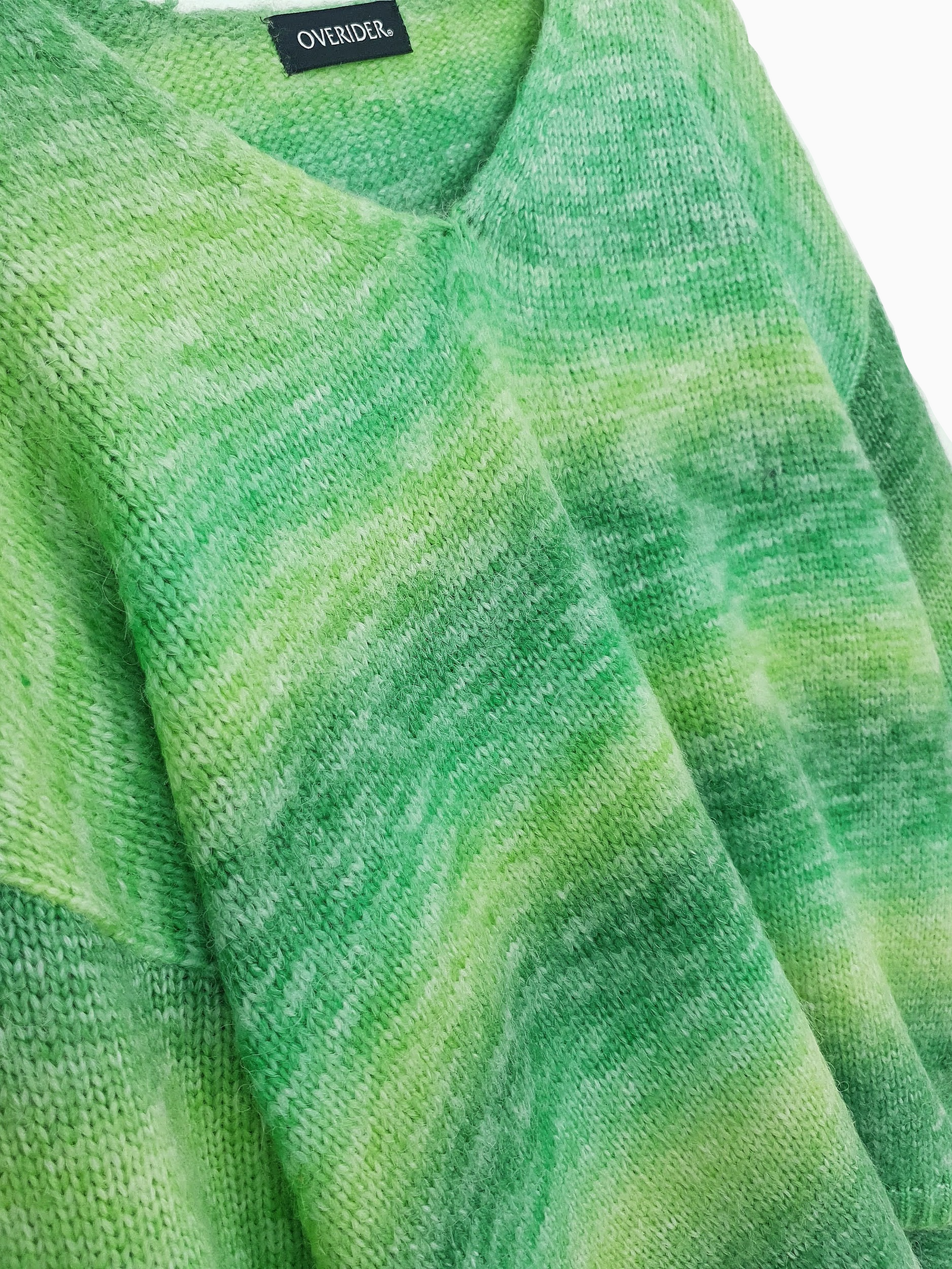 VANKA | Knitted V Neck Boxy Jumper | Green