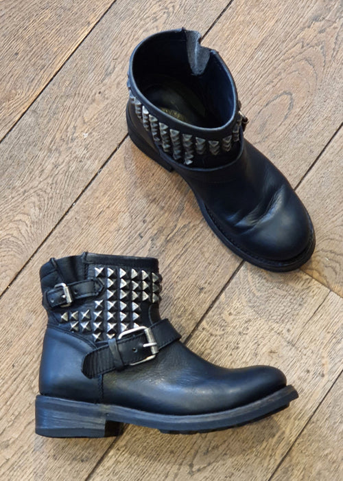PRELOVED | PREWORN<br> 'ASH'<br>Womens Short Studded Biker Boots<br> Size 5 UK